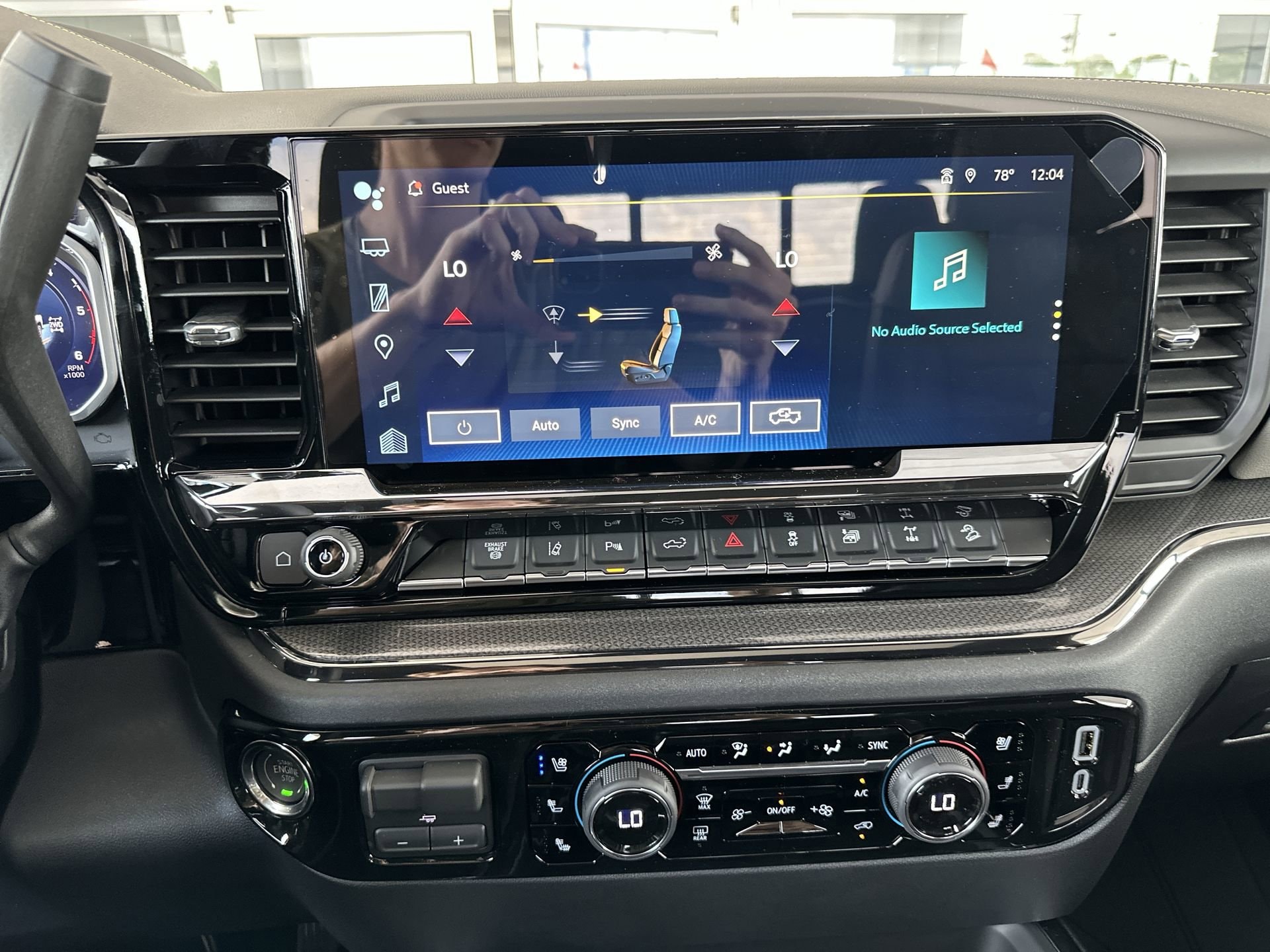 2026 Chevrolet Silverado 2500 HD ZR2 - Photo 38