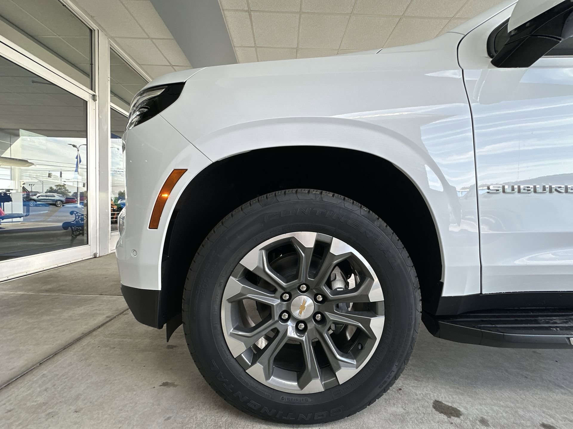 2026 Chevrolet Suburban LS - Photo 31