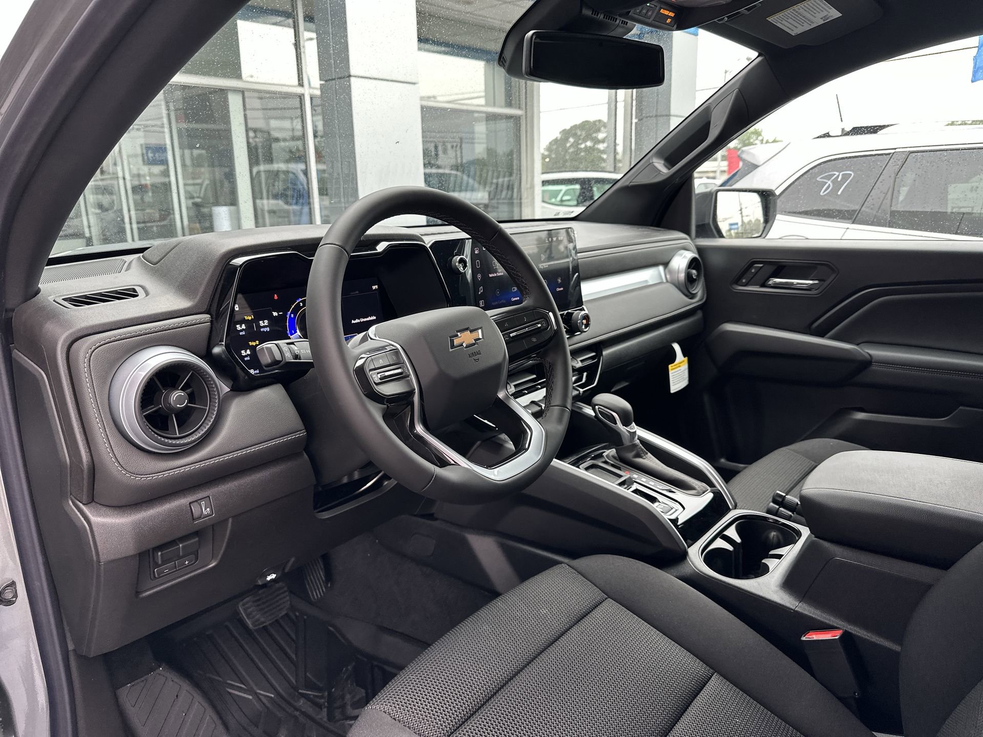 2026 Chevrolet Colorado LT - Photo 10
