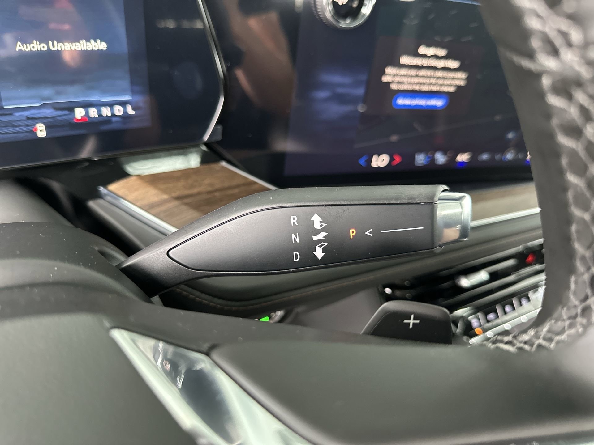 2026 Chevrolet Suburban High Country - Photo 16