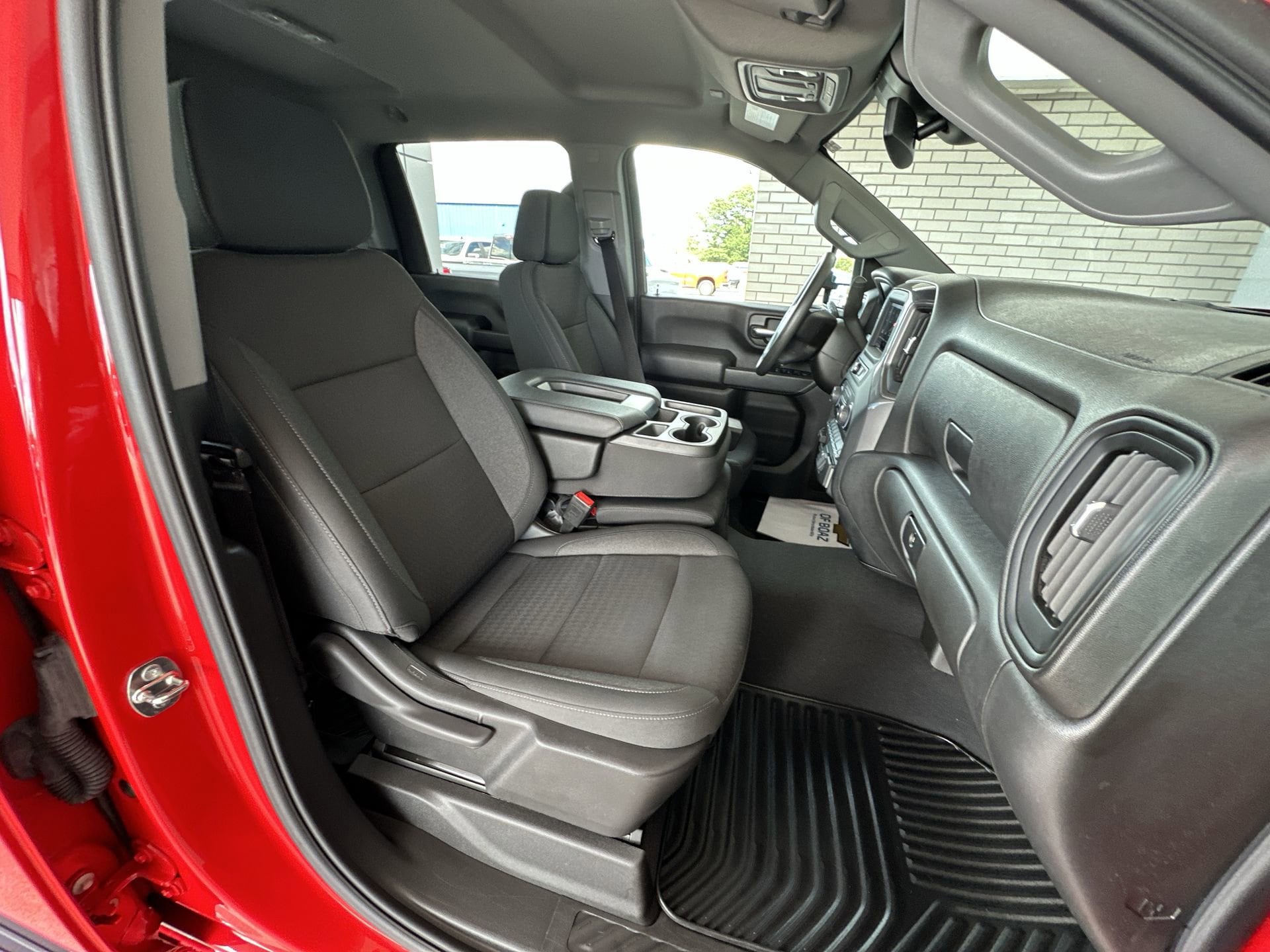 2024 Chevrolet Silverado 2500HD Custom - Photo 26