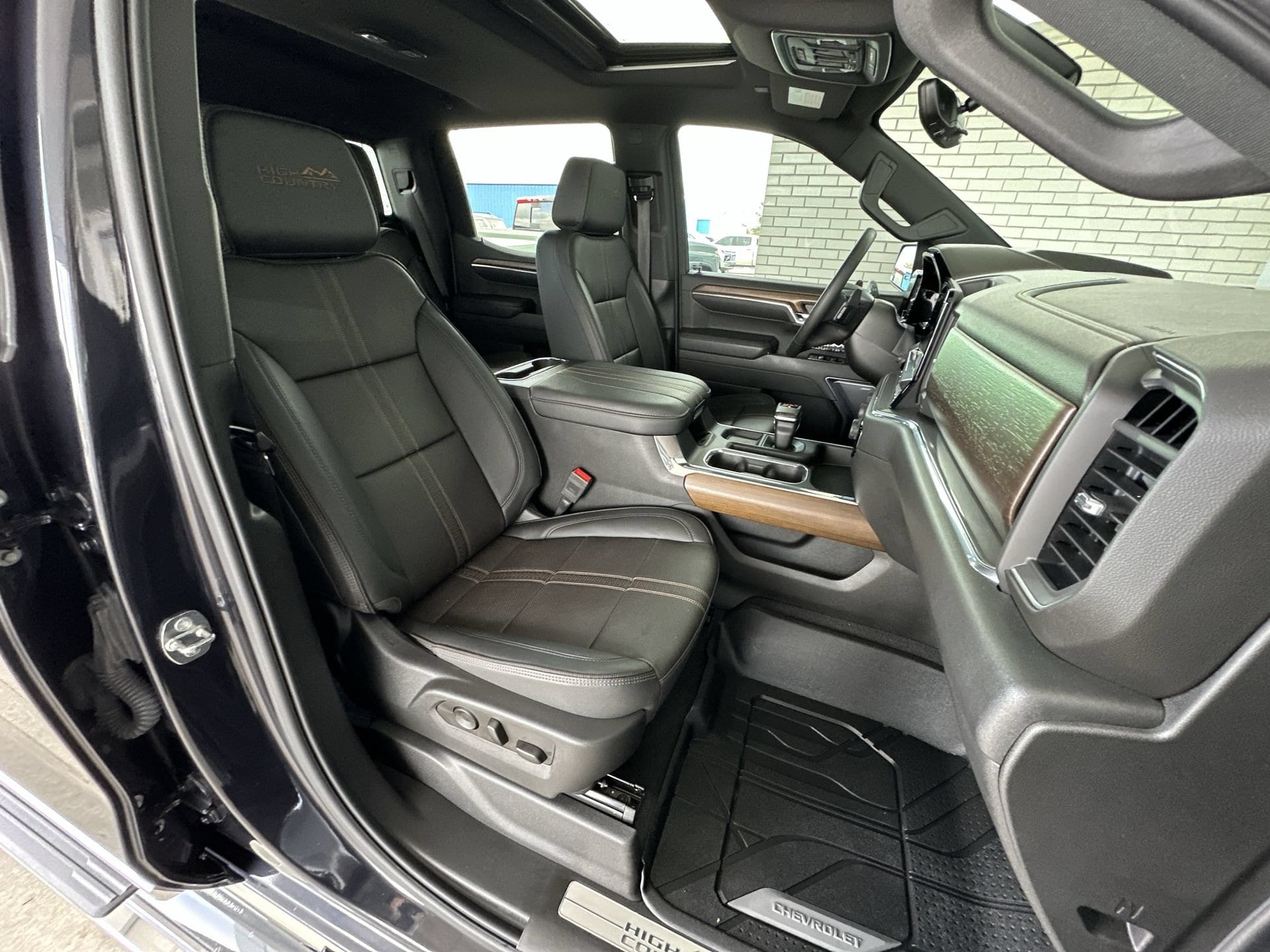 2023 Chevrolet Silverado 1500 High Country - Photo 28