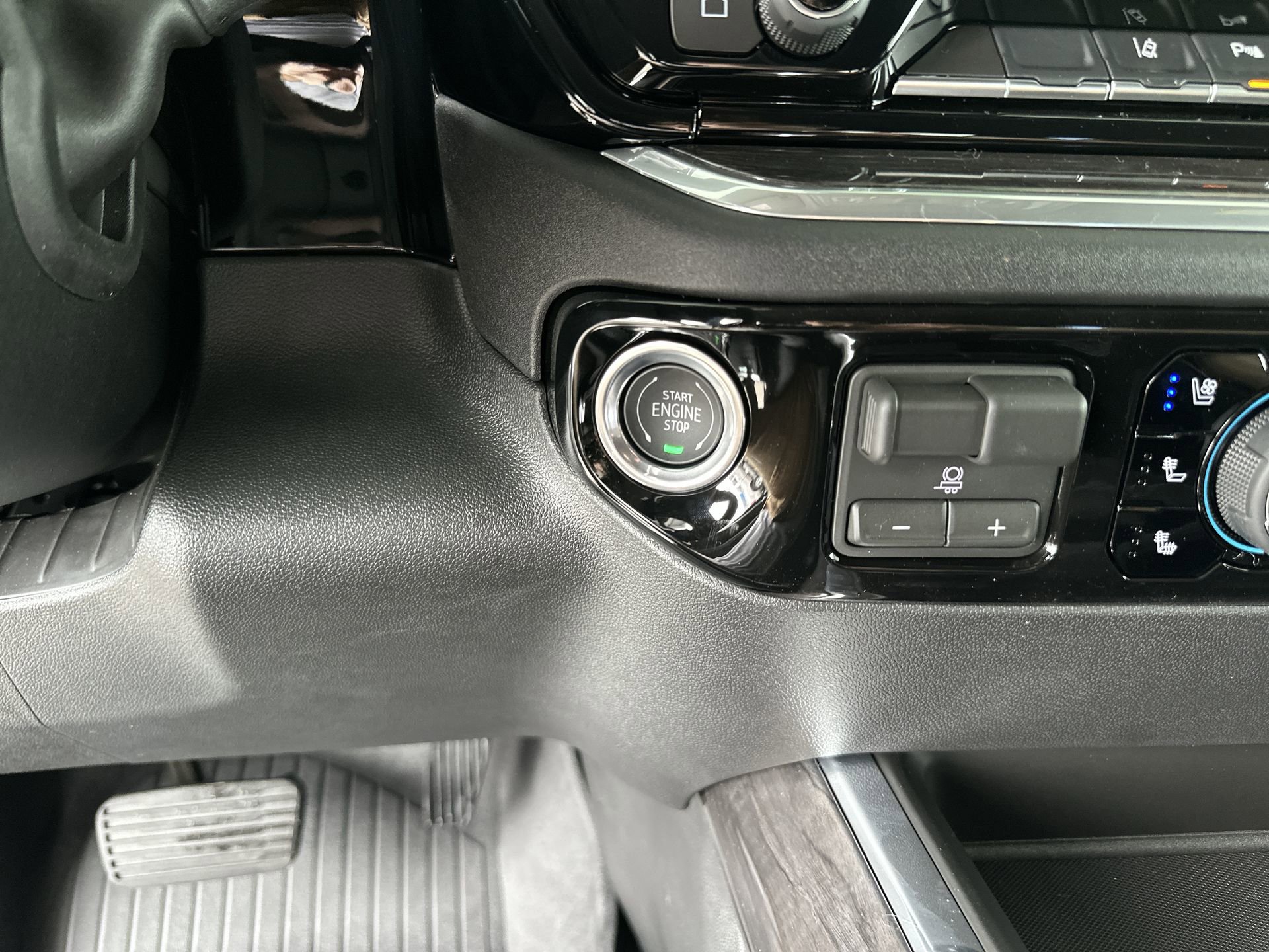 2026 Chevrolet Silverado 2500 HD LTZ - Photo 17
