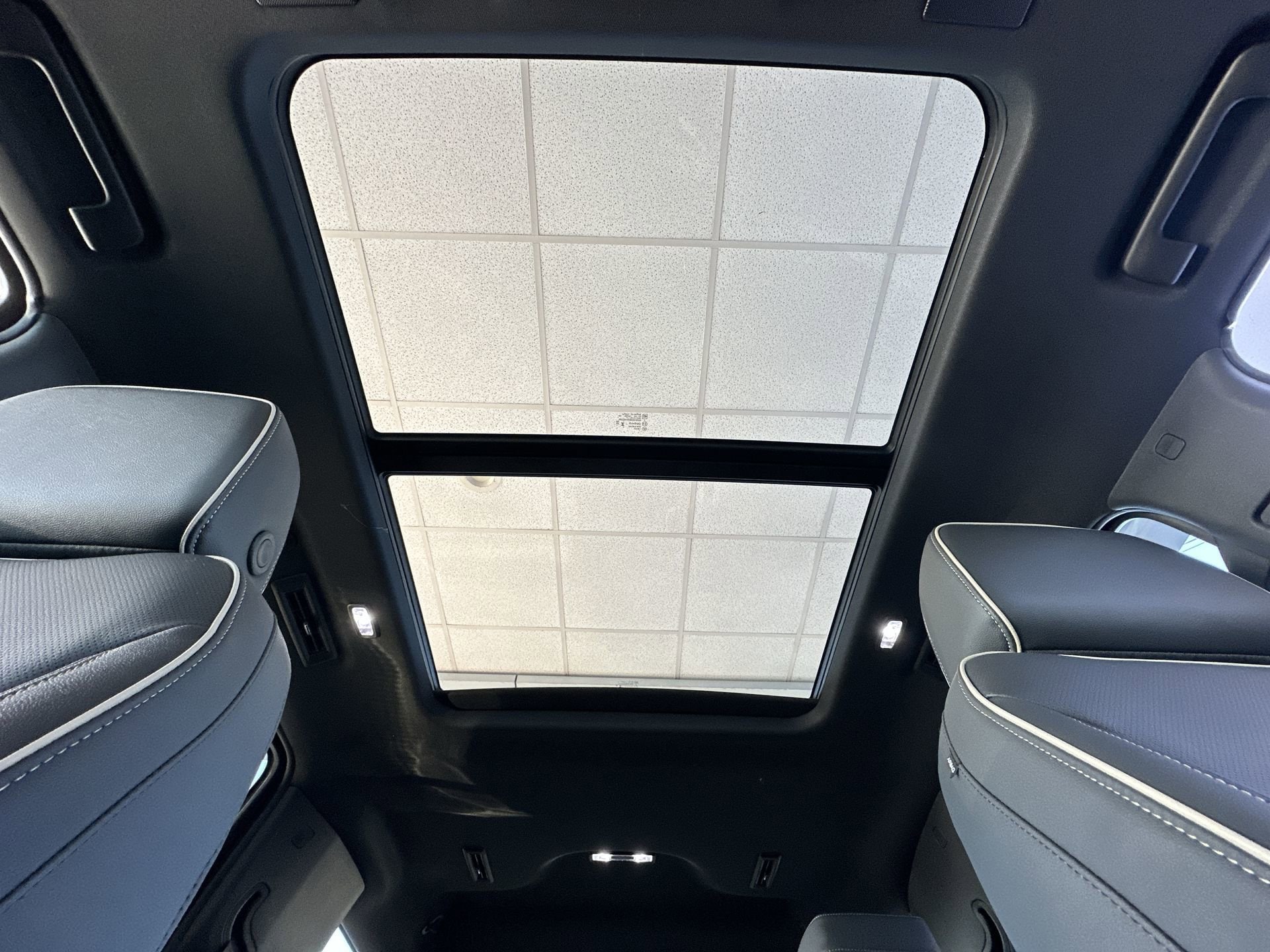 2026 Chevrolet Tahoe Premier - Photo 19