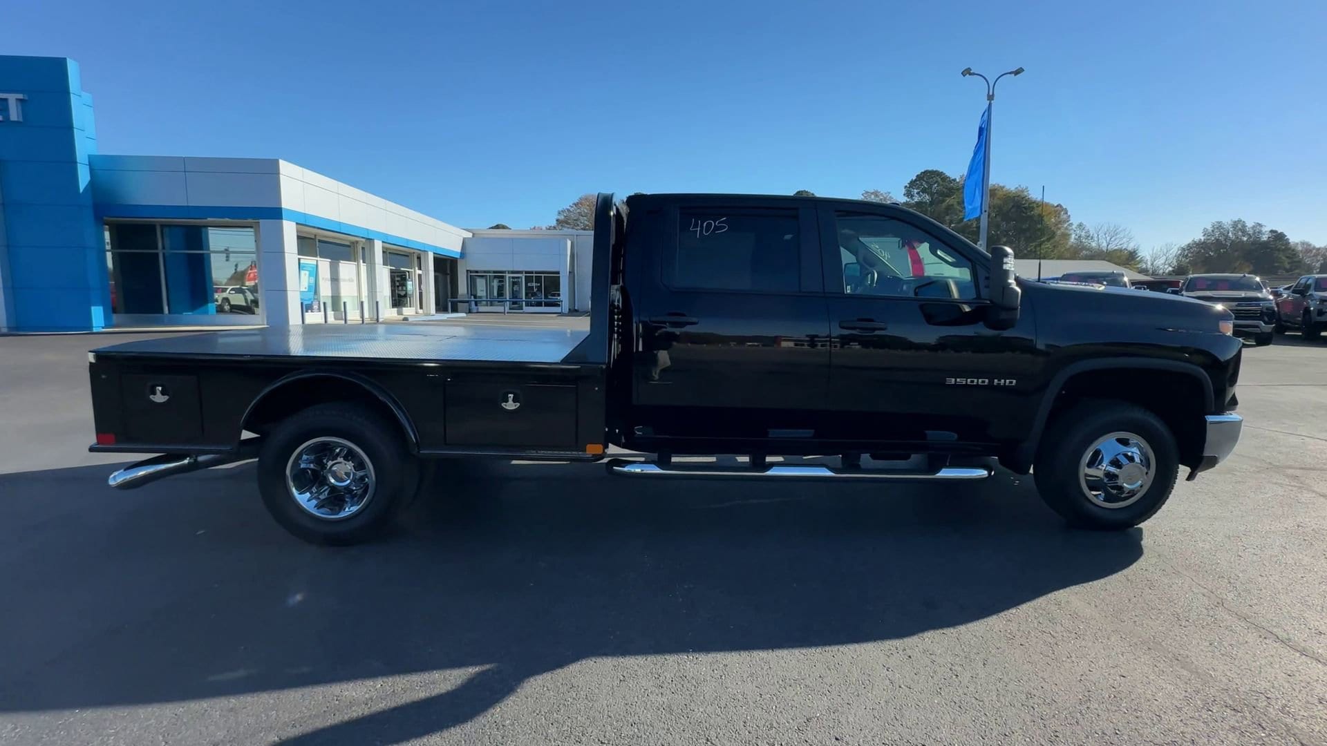 2026 Chevrolet Silverado 3500 HD Work Truck - Photo 9