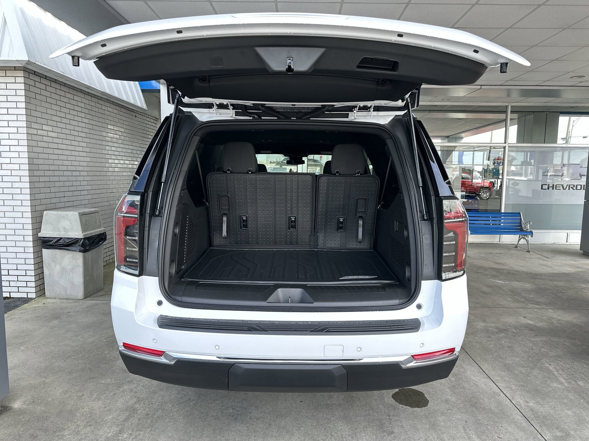 2026 Chevrolet Suburban LS - Photo 26