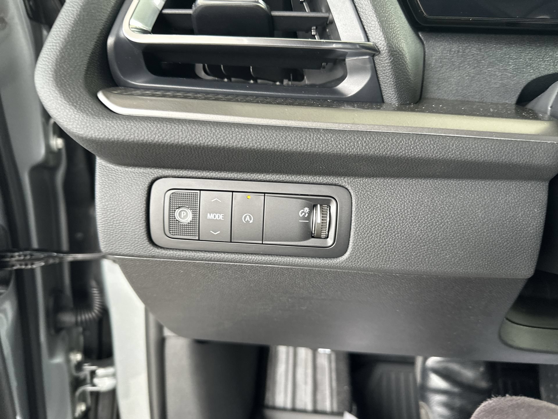 2027 Chevrolet Traverse LT - Photo 18
