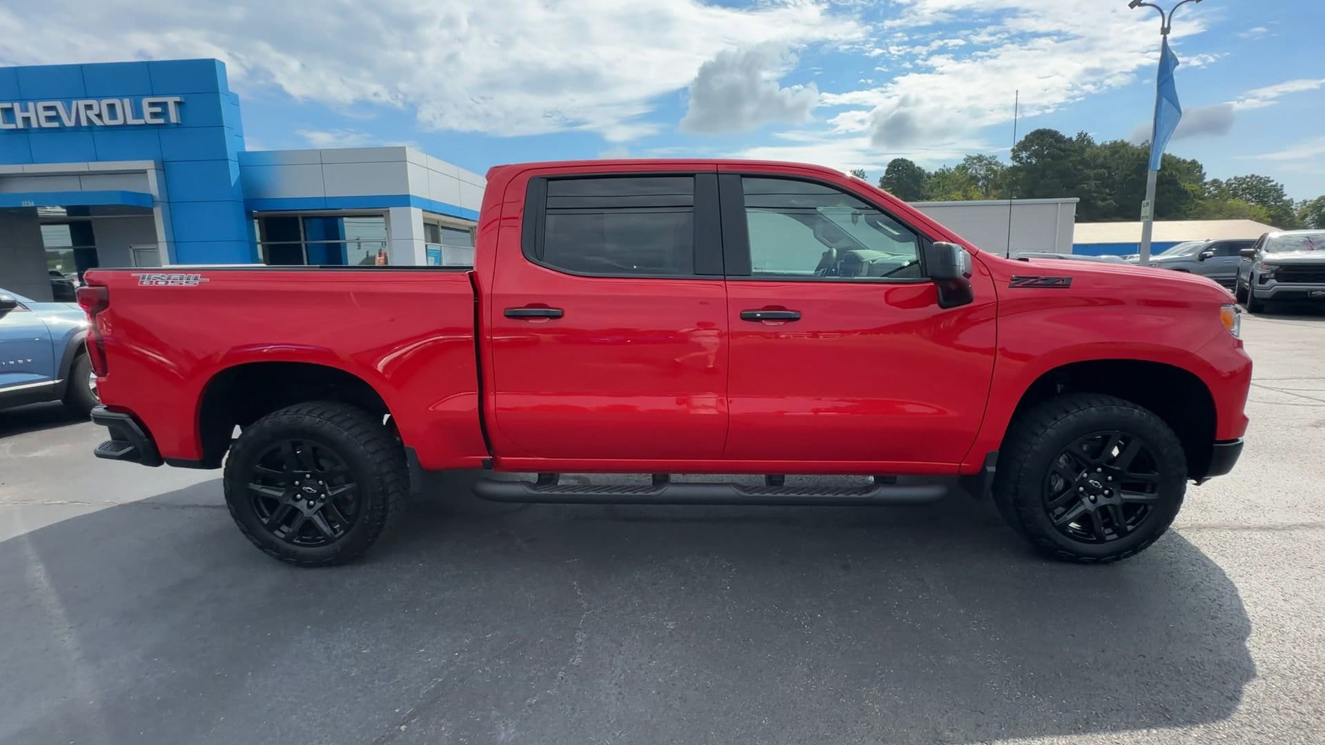 2024 Chevrolet Silverado 1500 LT Trail Boss - Photo 9