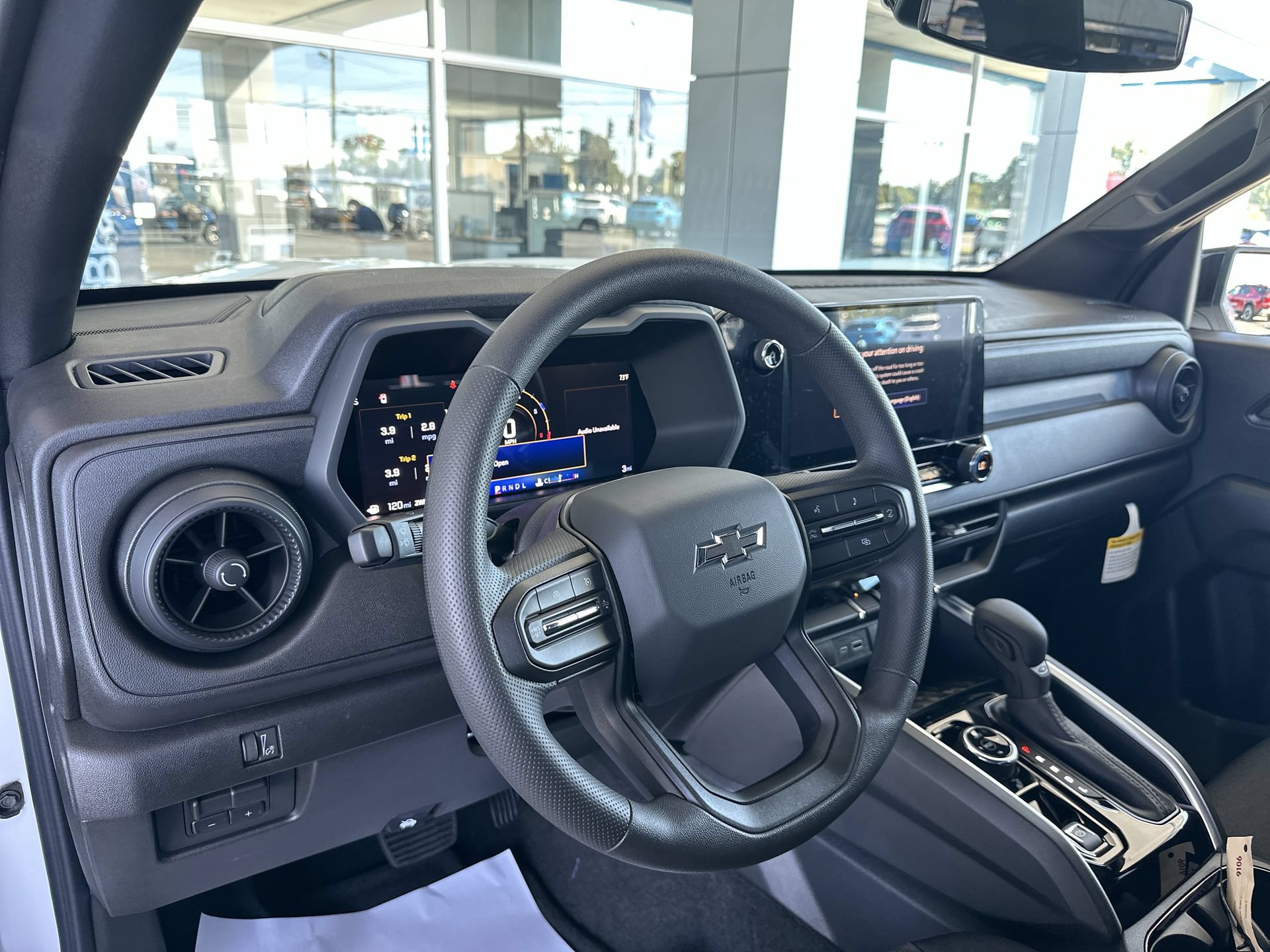 2026 Chevrolet Colorado Trail Boss - Photo 10