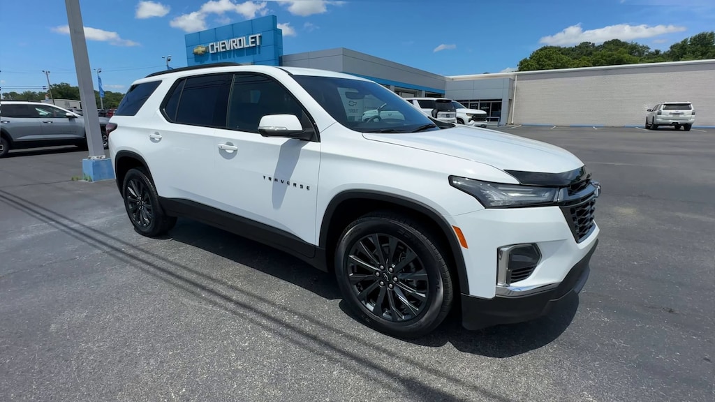 Used 2023 Chevrolet Traverse RS SUV