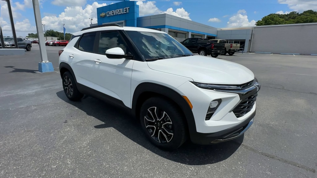 Used 2025 Chevrolet Trailblazer Activ SUV