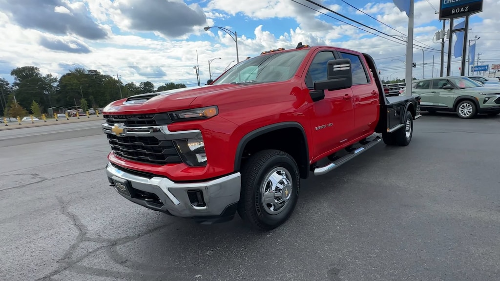 Used 2025 Chevrolet Silverado 3500 HD Chassis Cab LT Chassis Cab Truck