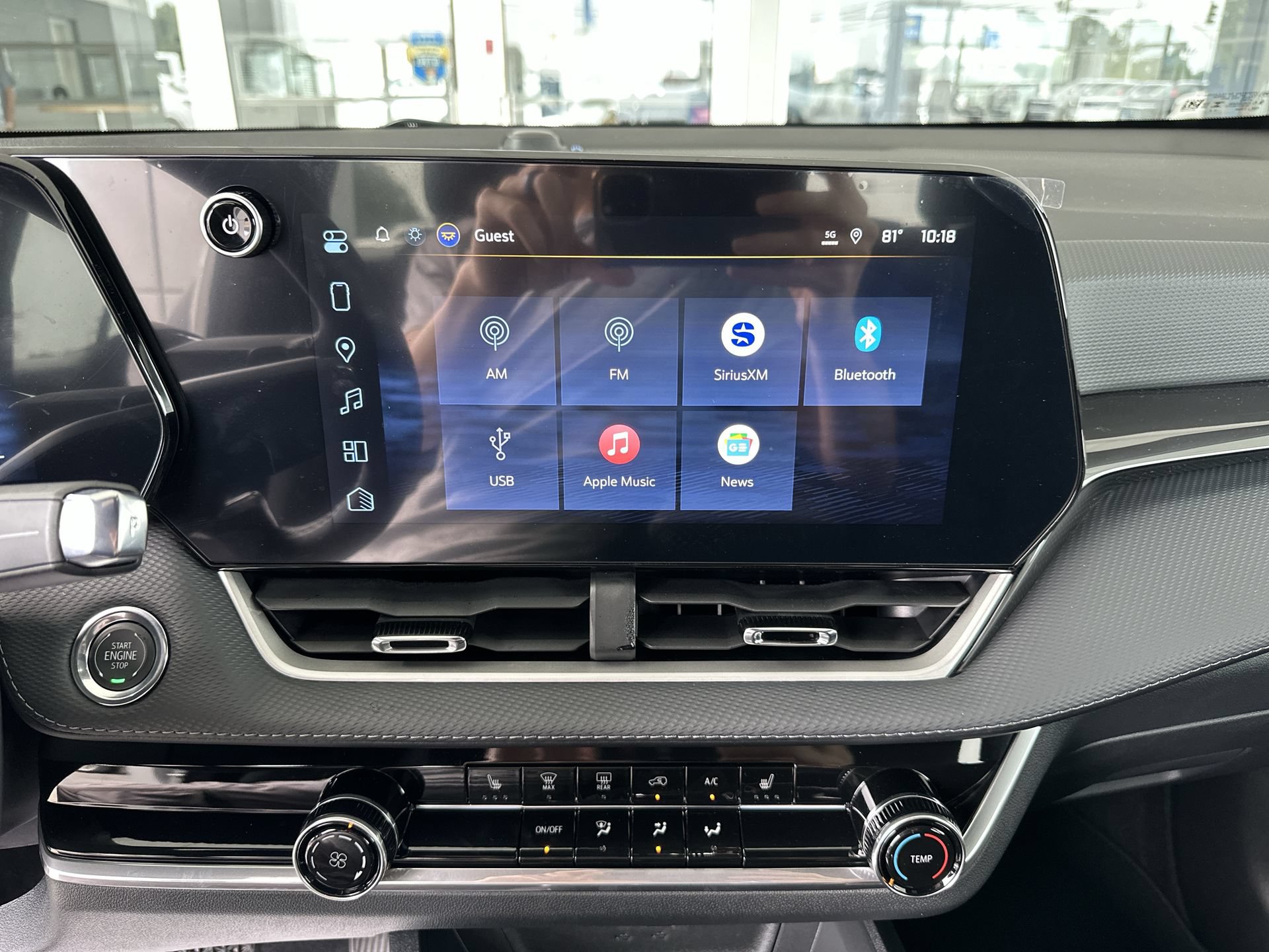 2027 Chevrolet Equinox LT - Photo 13