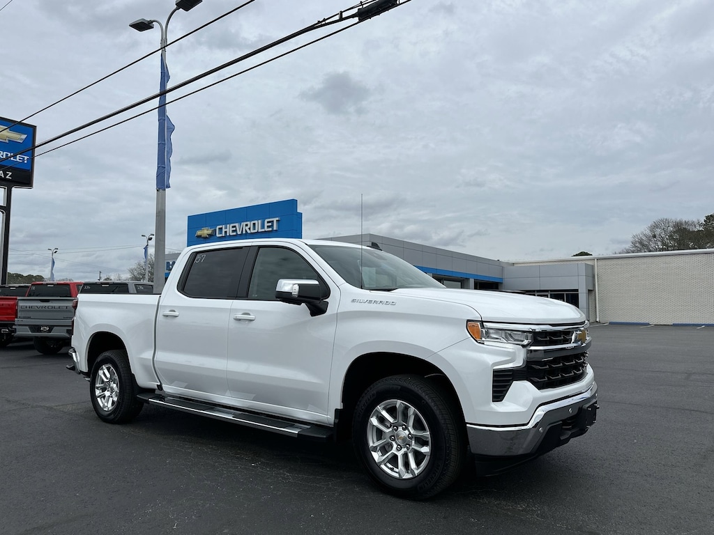 Used 2024 Chevrolet Silverado 1500 LT Truck