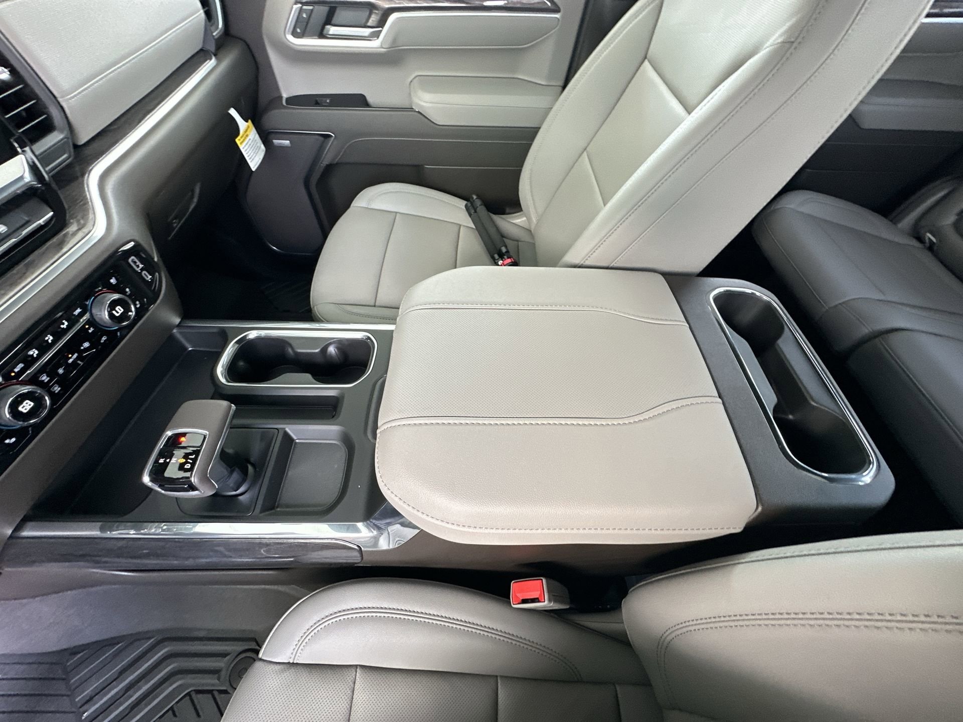 2026 Chevrolet Silverado 1500 LTZ - Photo 35