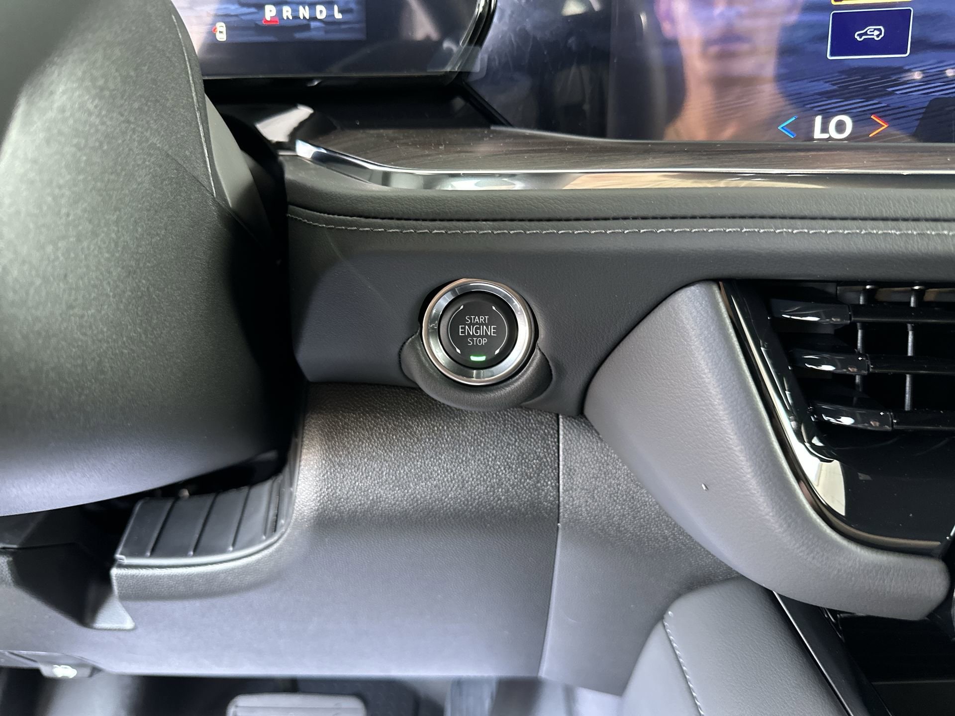 2026 Chevrolet Suburban LS - Photo 17