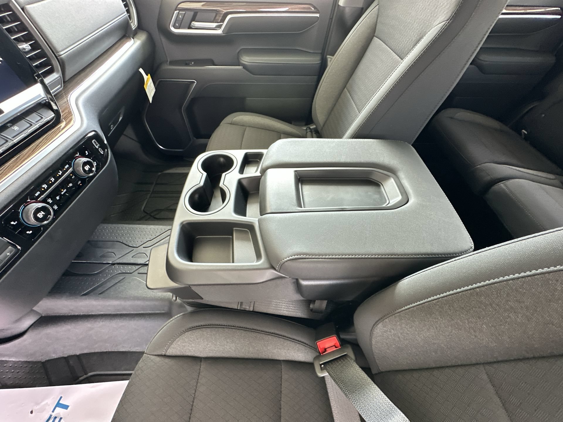 2026 Chevrolet Silverado 1500 LT - Photo 32