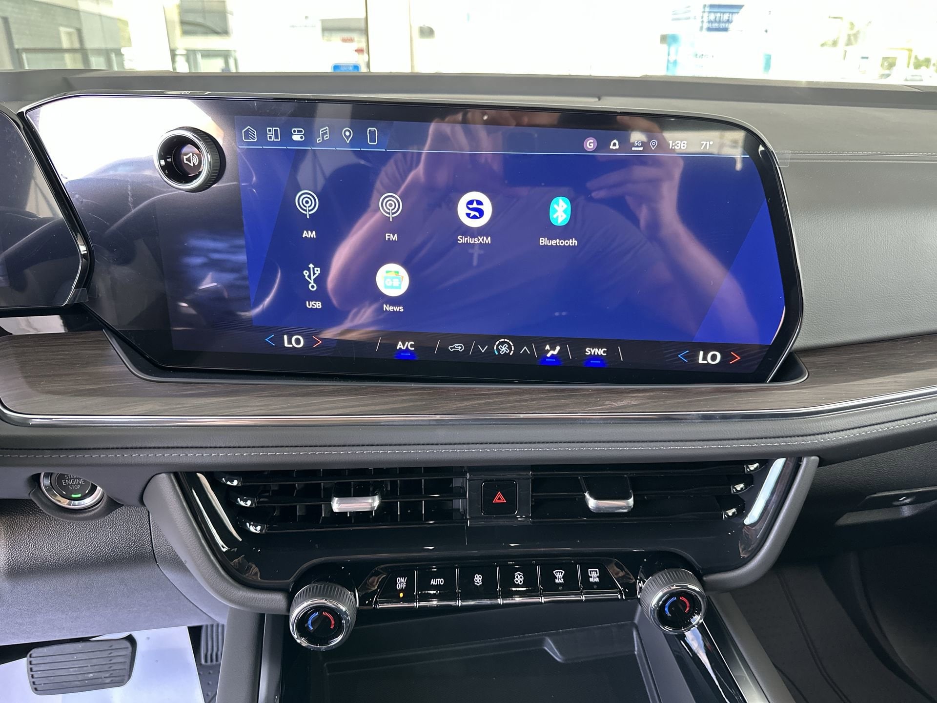 2026 Chevrolet Suburban LS - Photo 13