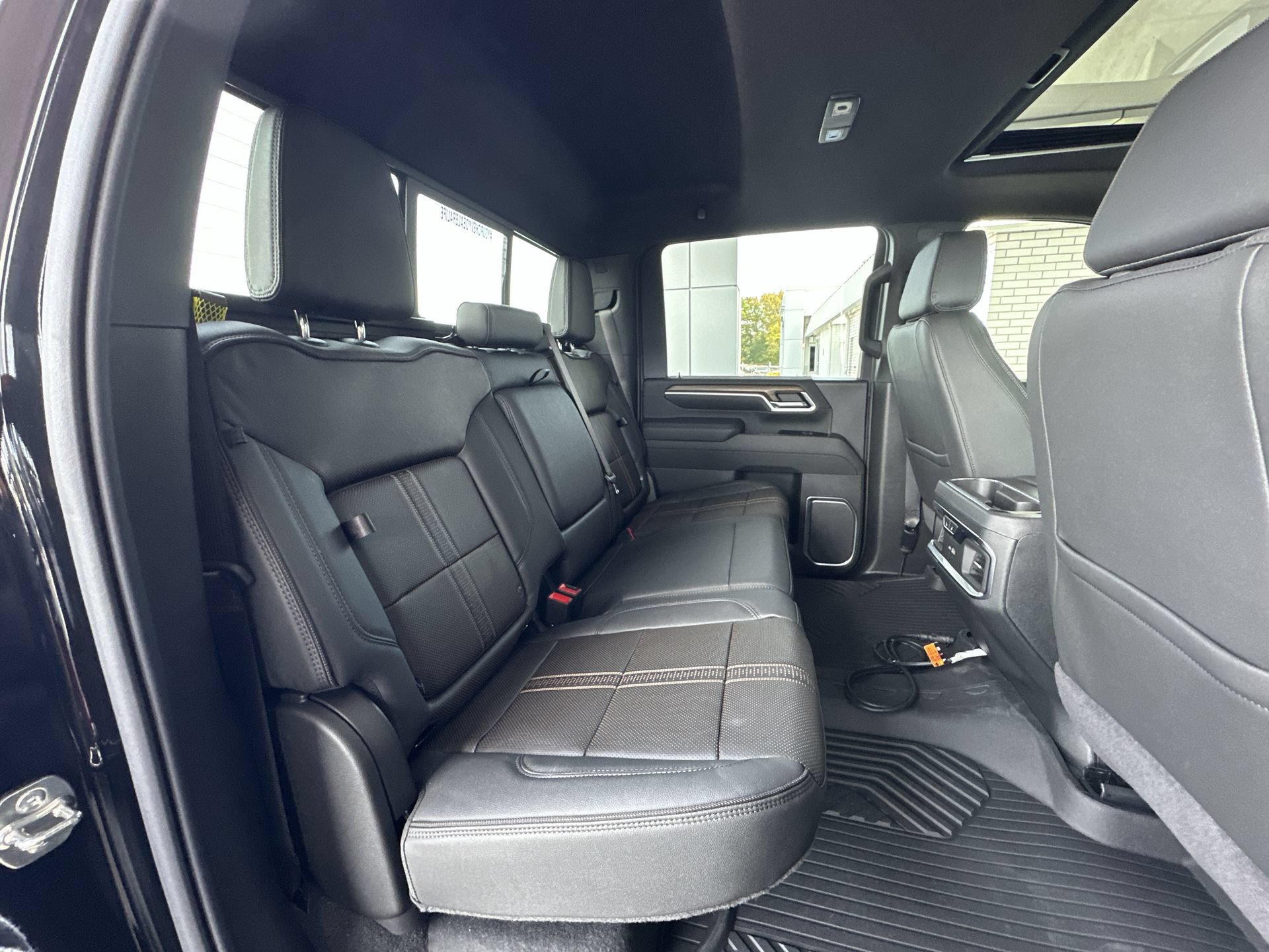 2026 Chevrolet Silverado 3500HD High Country - Photo 27