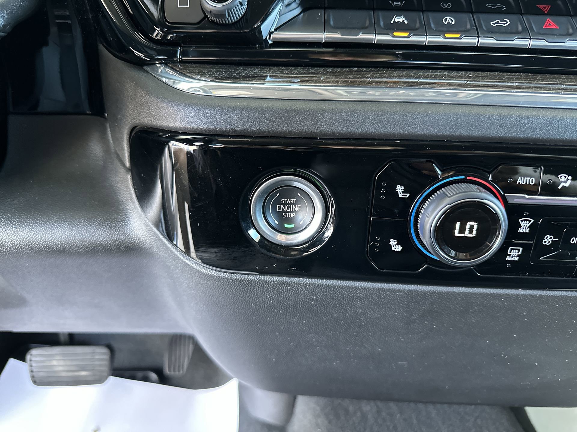 2024 Chevrolet Silverado 1500 RST - Photo 17