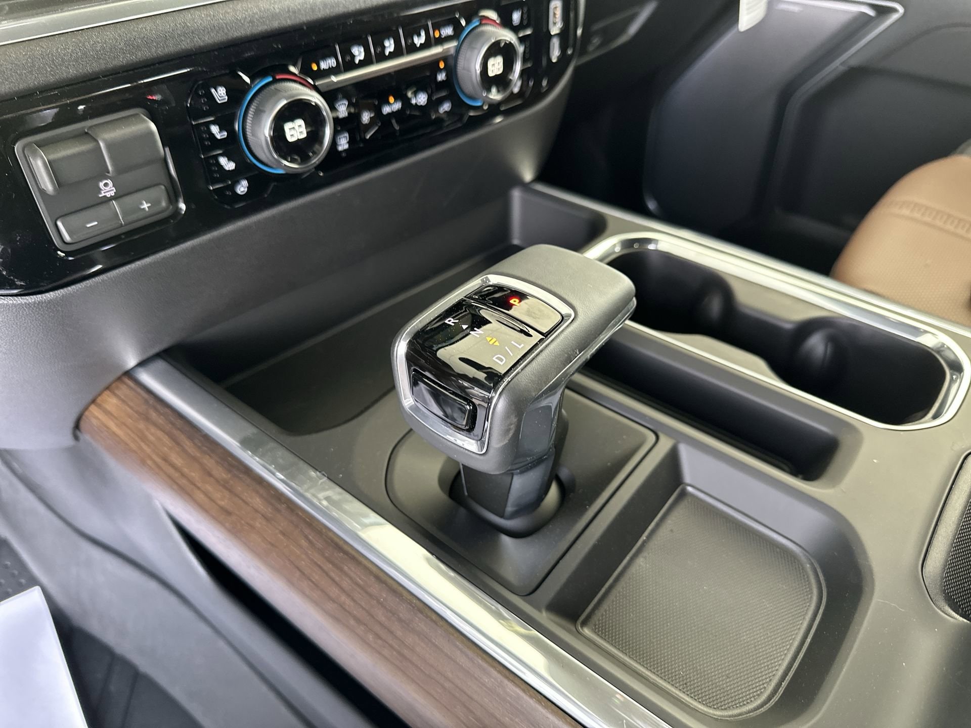 2026 Chevrolet Silverado 1500 High Country - Photo 16
