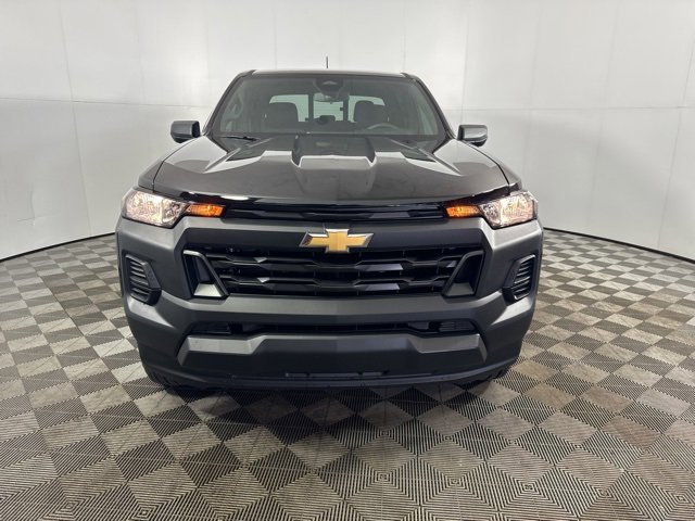 Used 2024 Chevrolet Colorado Work Truck with VIN 1GCGSBEC4R1149056 for sale in Columbus, IN