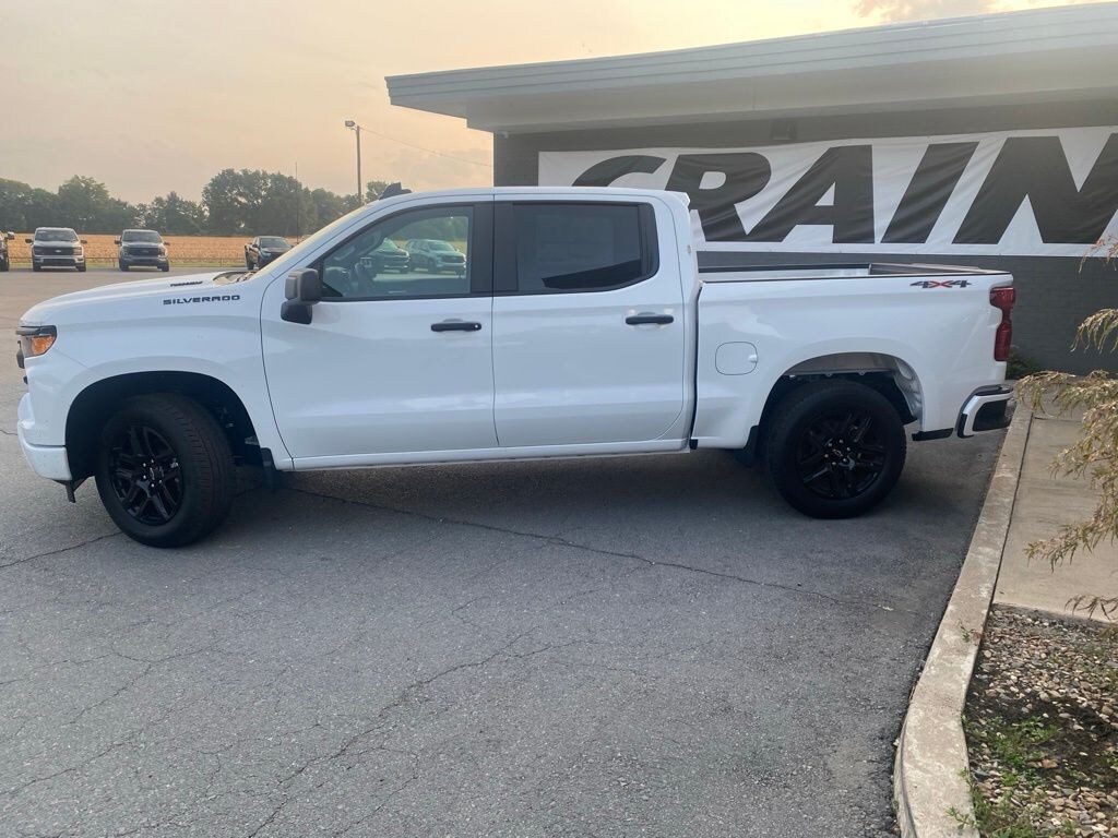 New 2026 Chevrolet Silverado 1500 Custom Truck