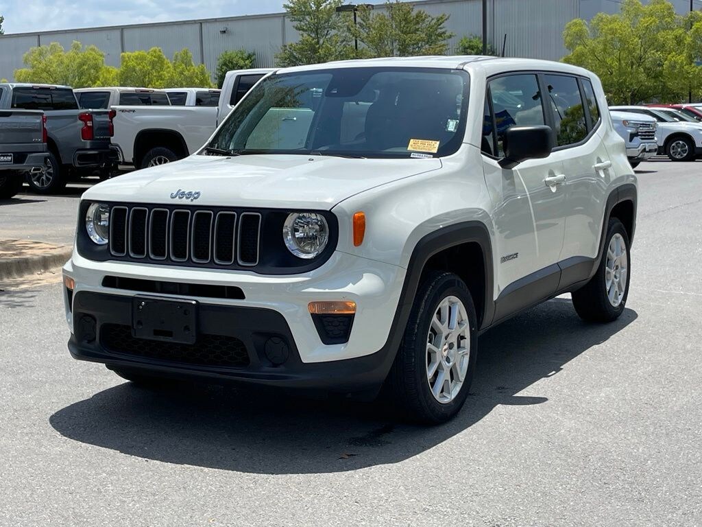 Used 2023 Jeep Renegade Latitude SUV
