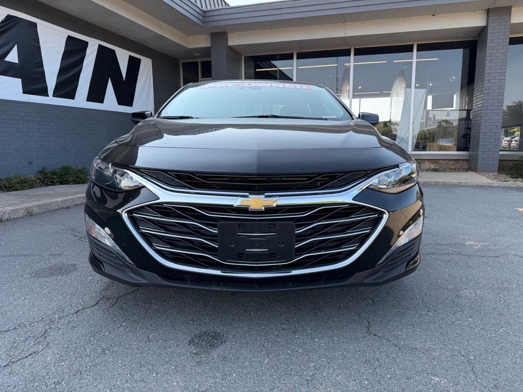 Used 2025 Chevrolet Malibu LT Sedan