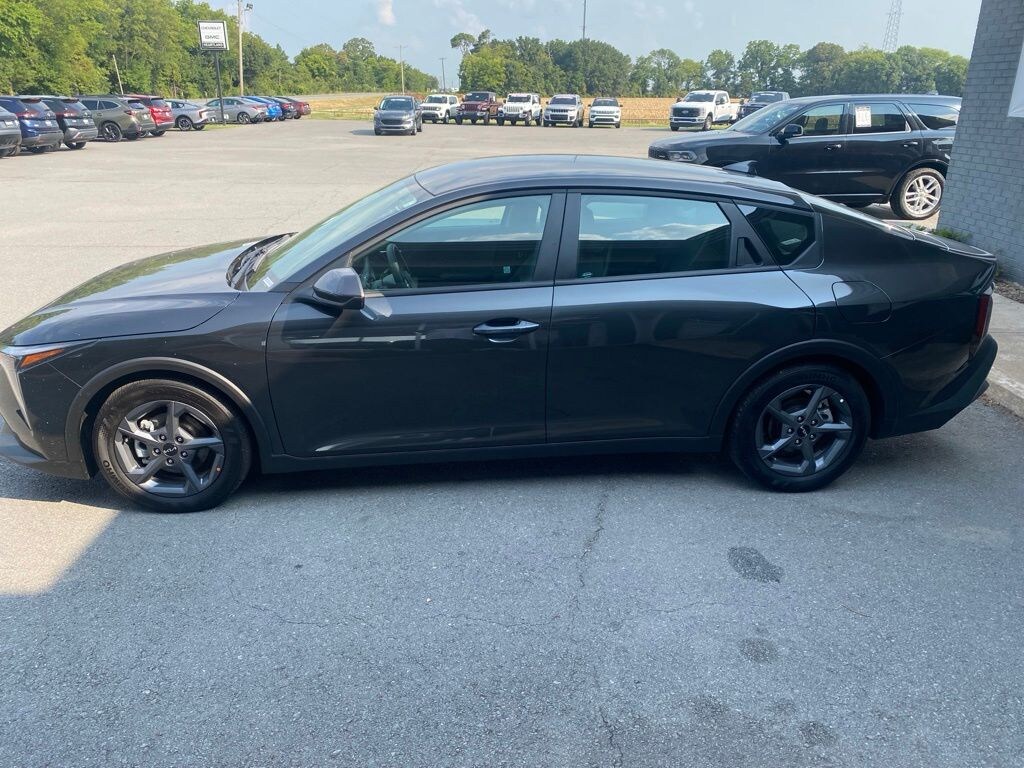 Used 2025 Kia K4 LXS Sedan
