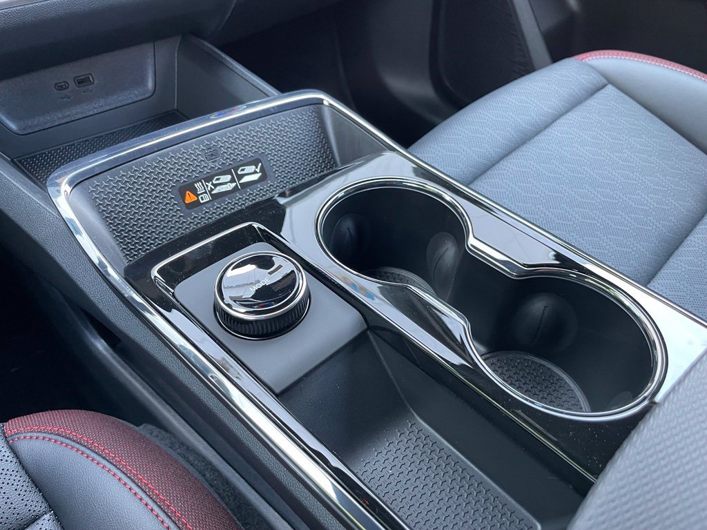 2027 Chevrolet Equinox RS - Photo 21
