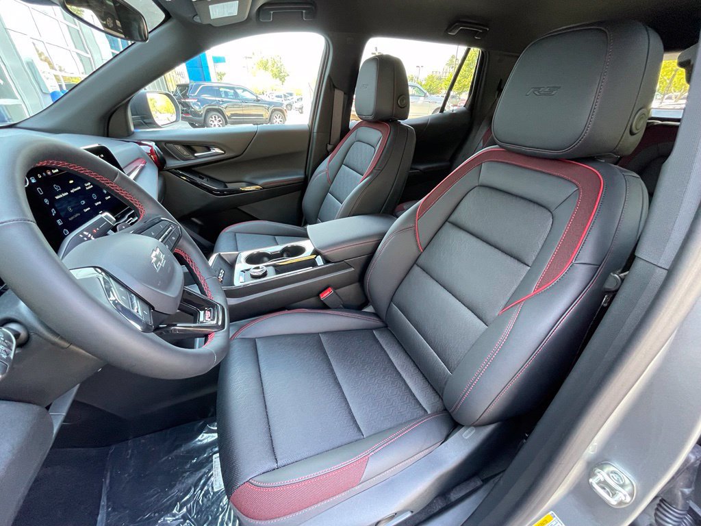 2027 Chevrolet Equinox RS - Photo 23
