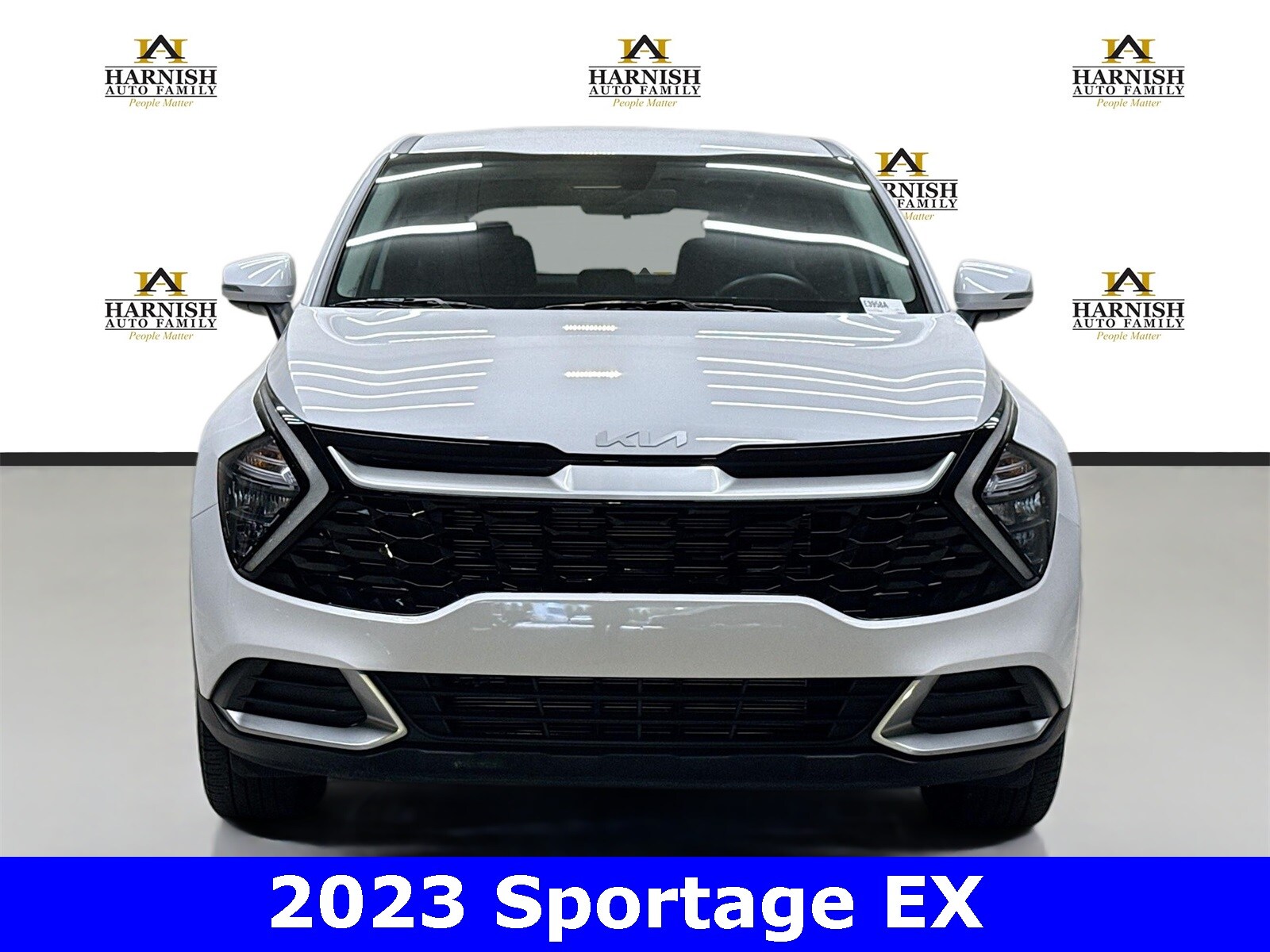 2023 Kia Sportage EX photo 2