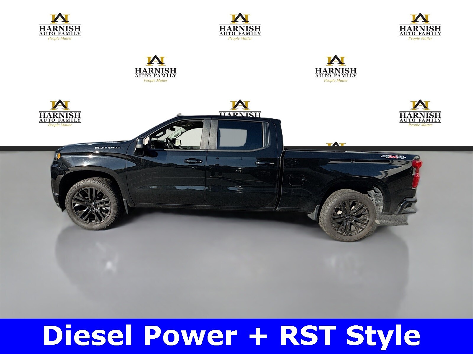 2020 Chevrolet Silverado 1500 RST photo 2