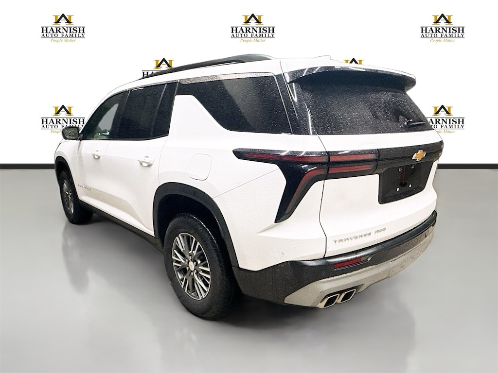 Used 2024 Chevrolet Traverse LT SUV