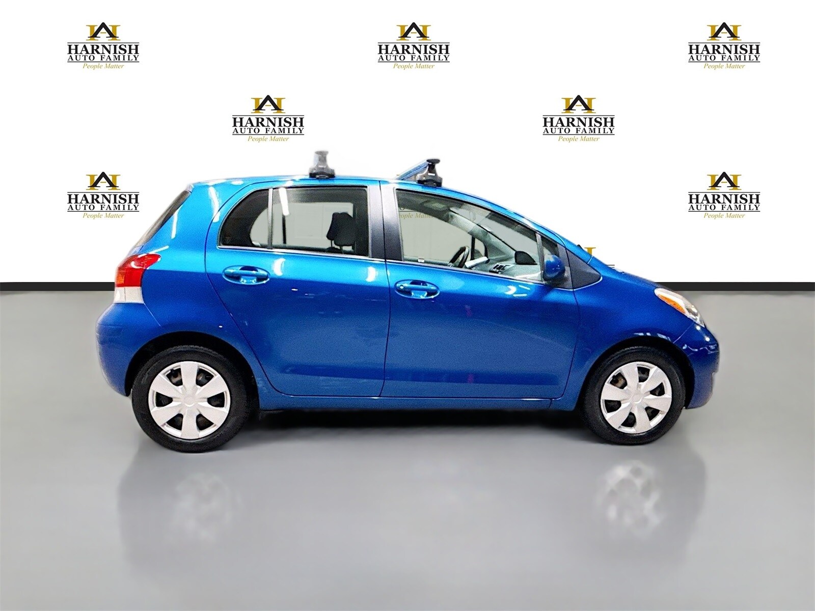 2009 Toyota Yaris S photo 4