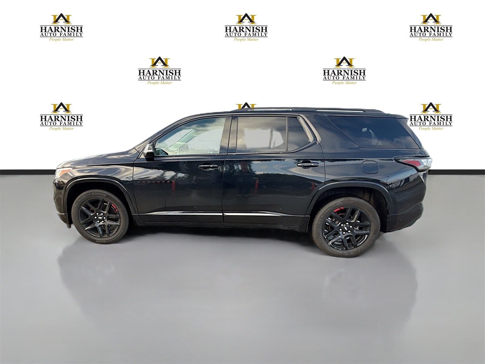 2019 Chevrolet Traverse Premier photo 2