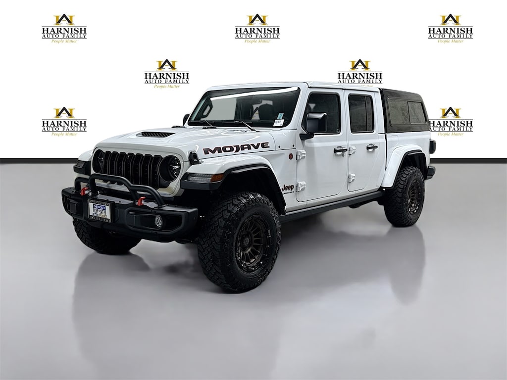 Used 2024 Jeep Gladiator Mojave Truck Crew Cab