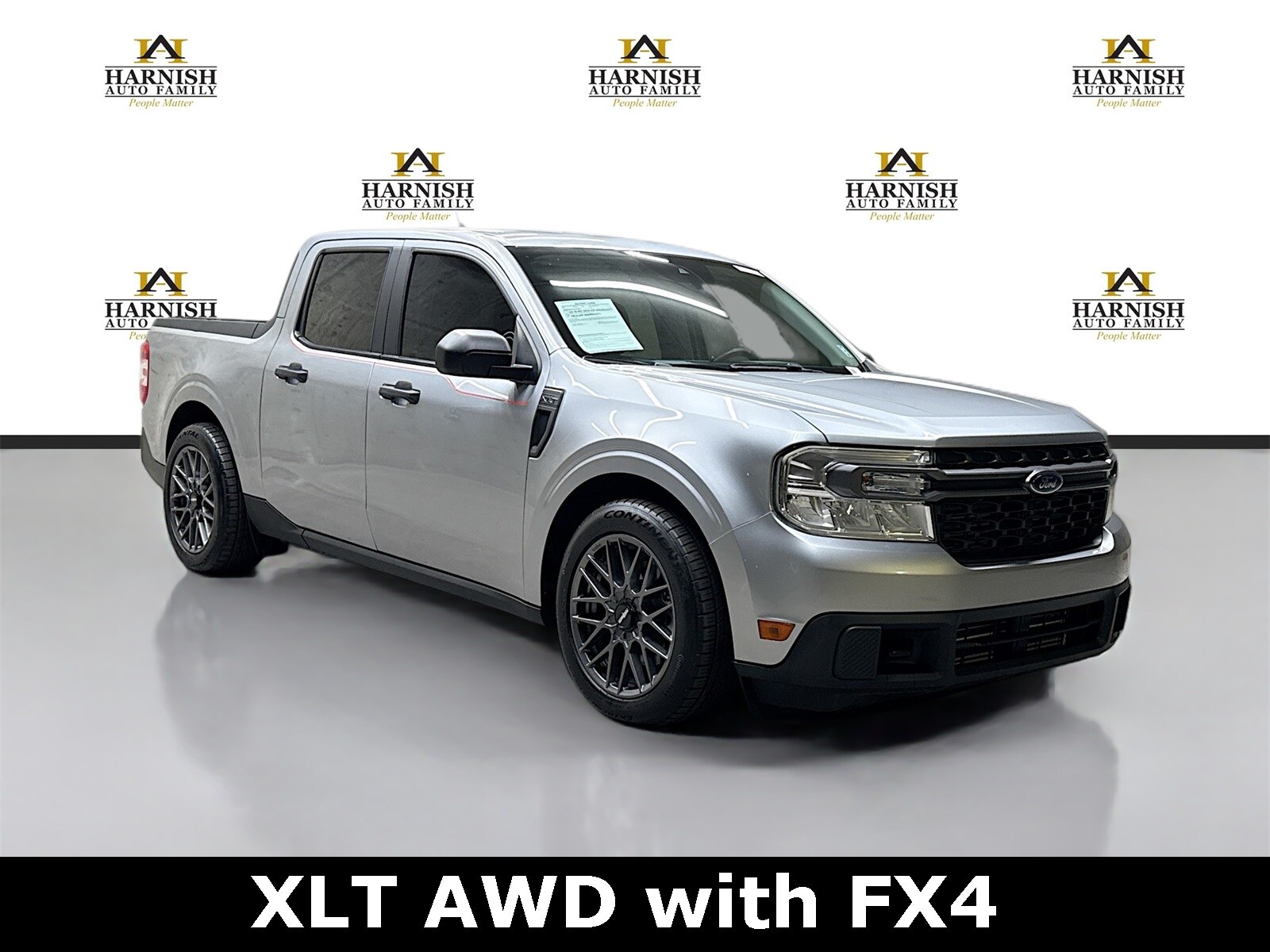 2022 Ford Maverick XLT photo 2