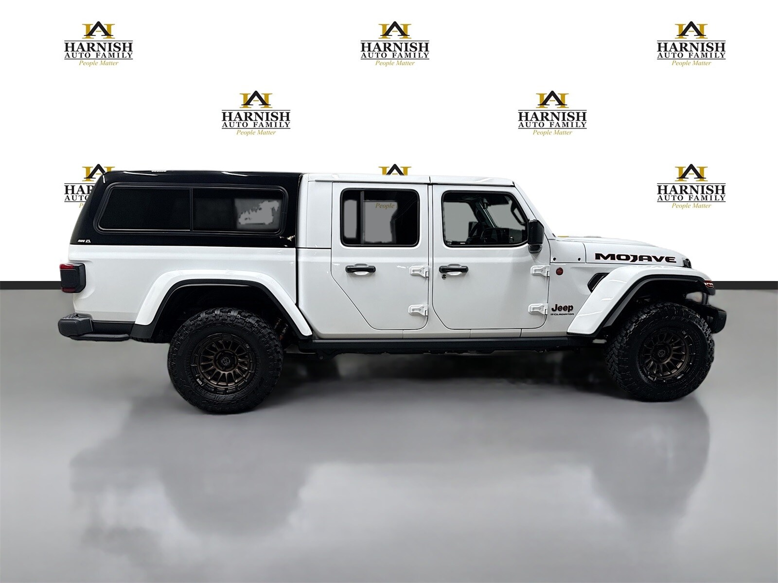 2024 Jeep Gladiator Mojave photo 4