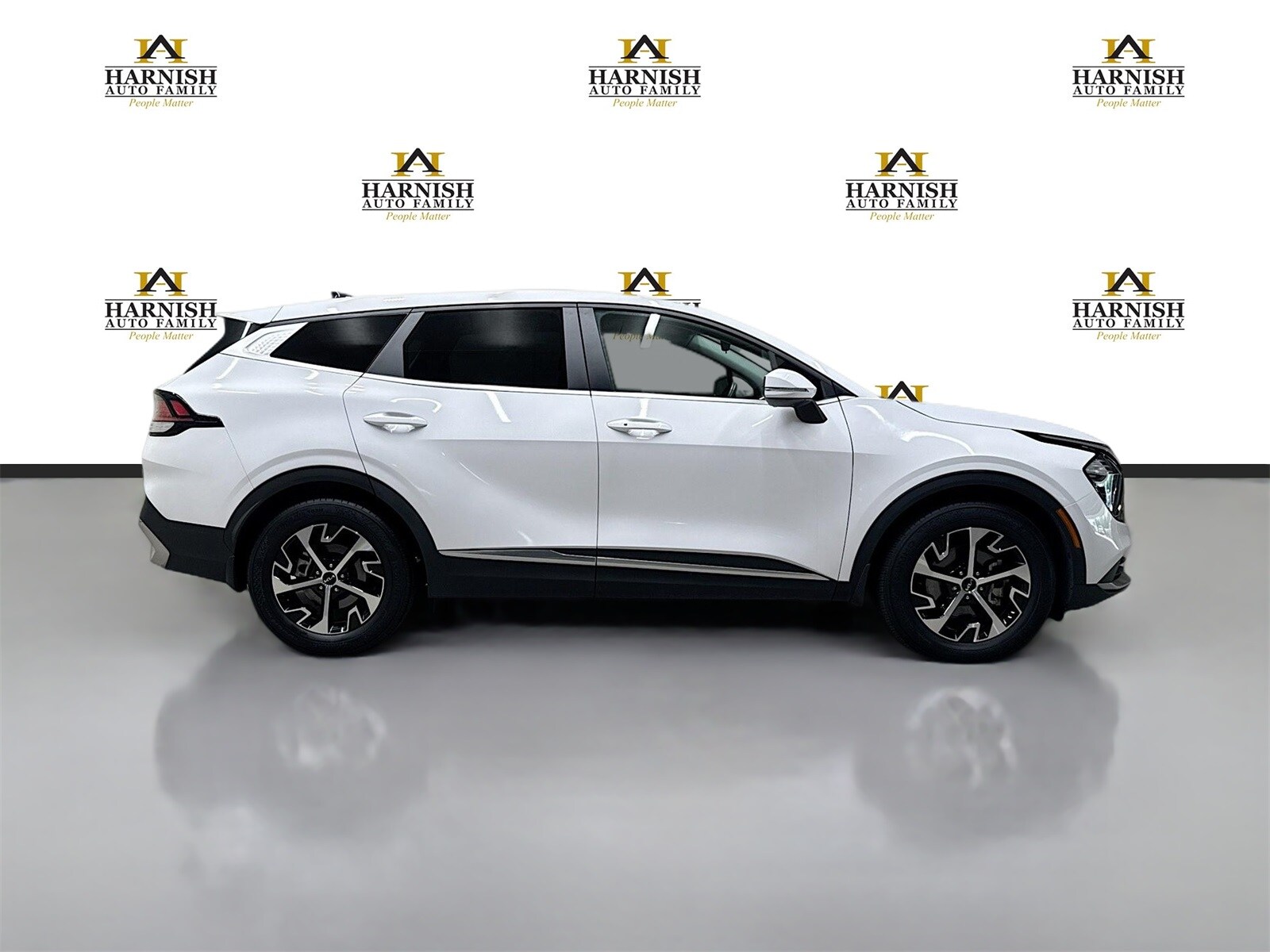 2023 Kia Sportage EX photo 4