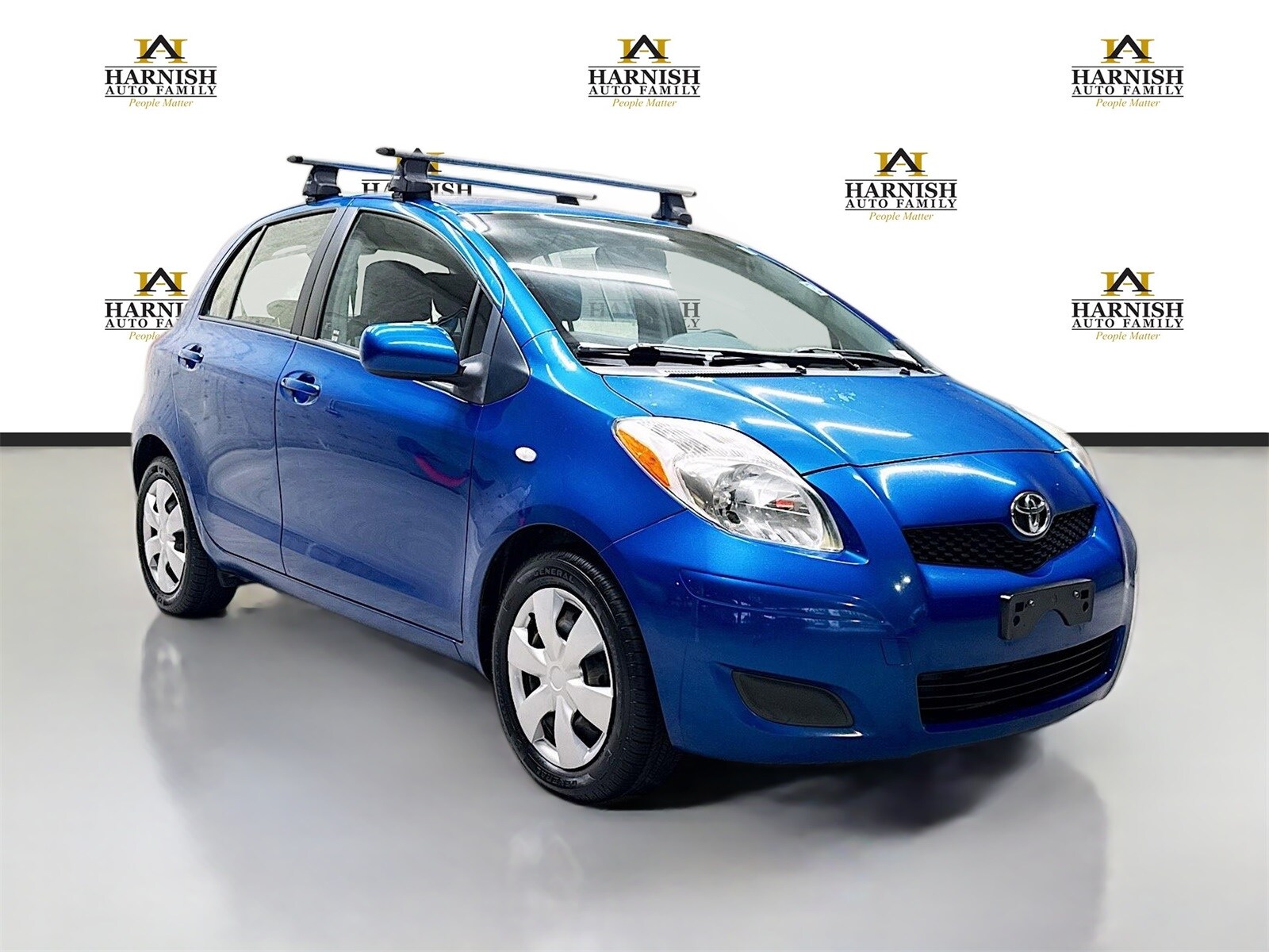 2009 Toyota Yaris S photo 3