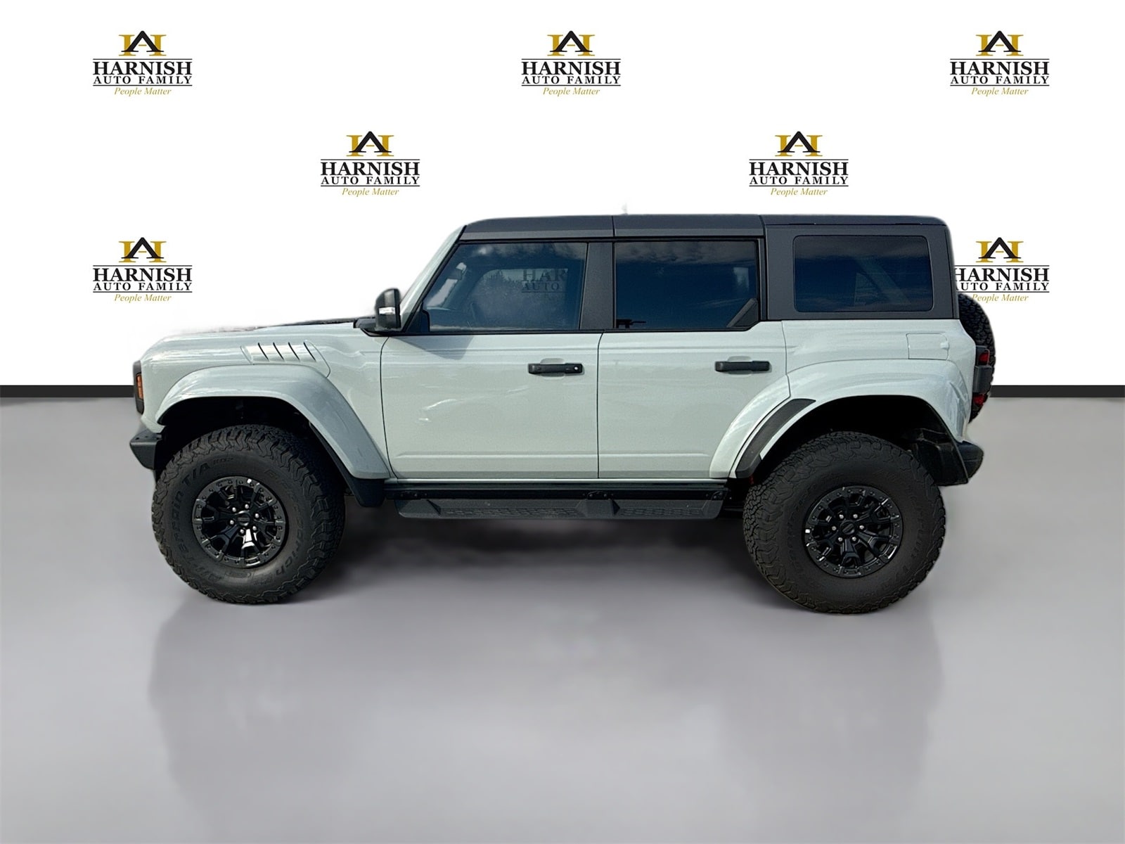 2024 Ford Bronco Raptor photo 2