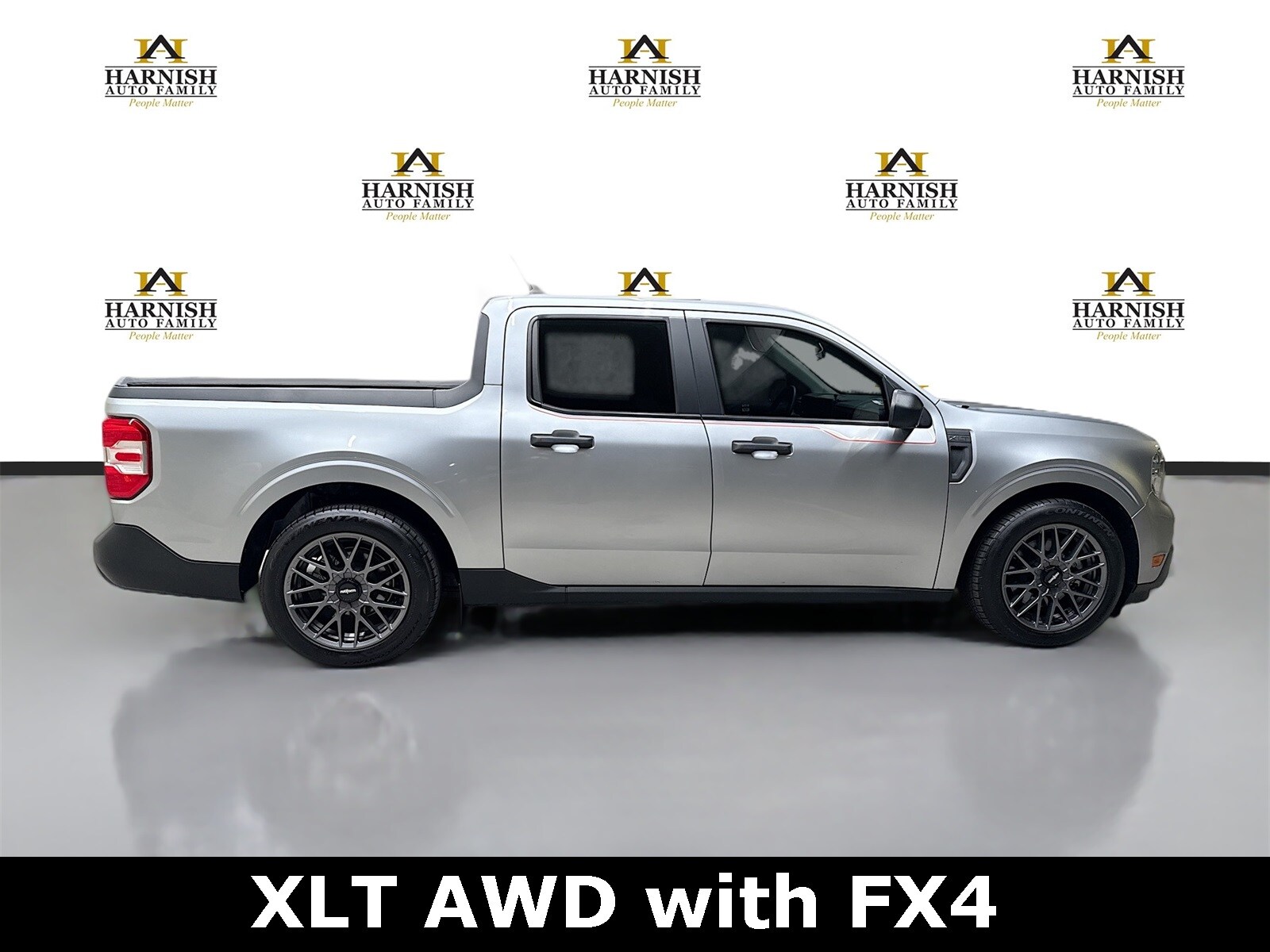 2022 Ford Maverick XLT photo 3