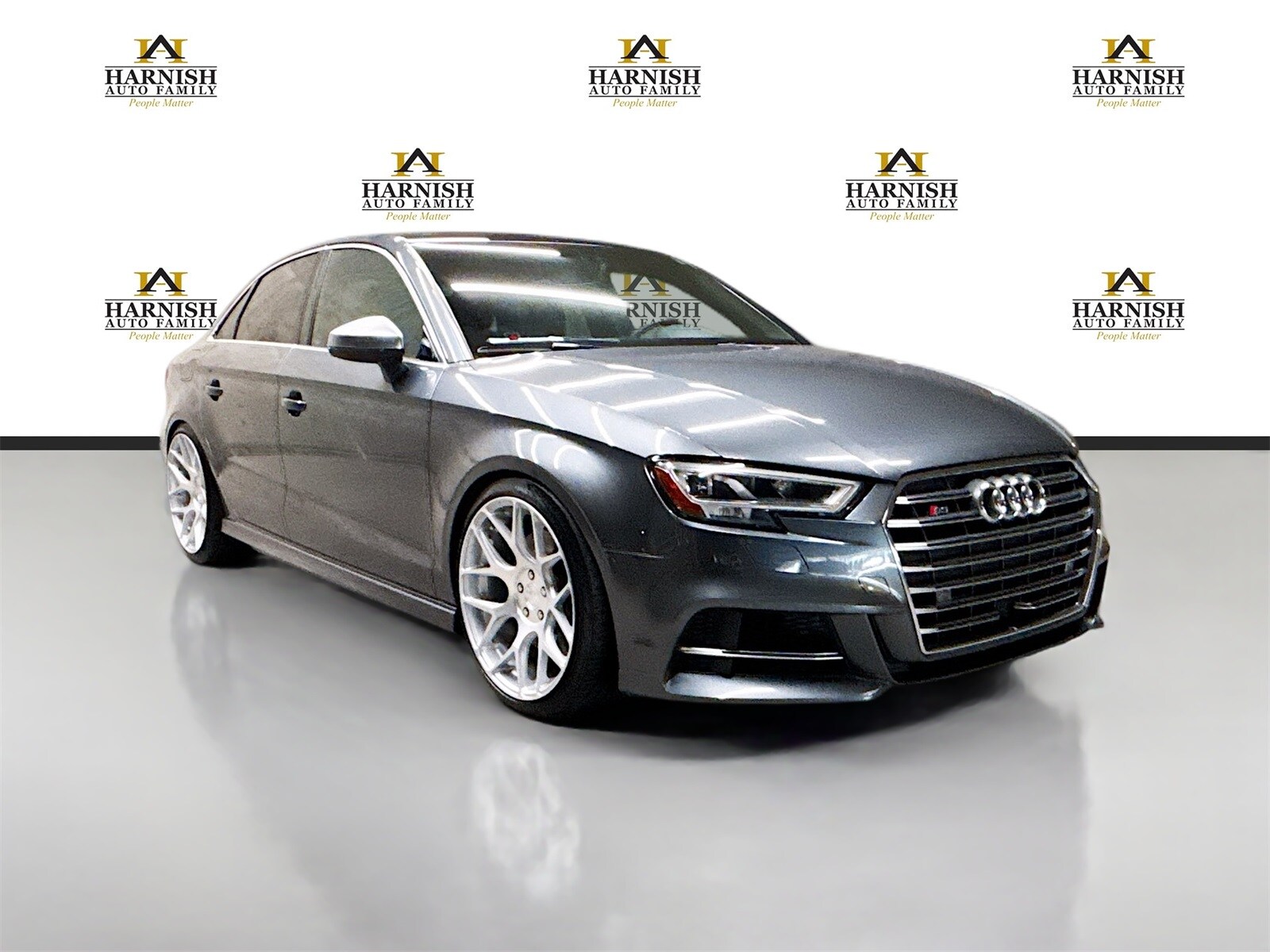 2017 Audi S3 Premium Plus photo 3
