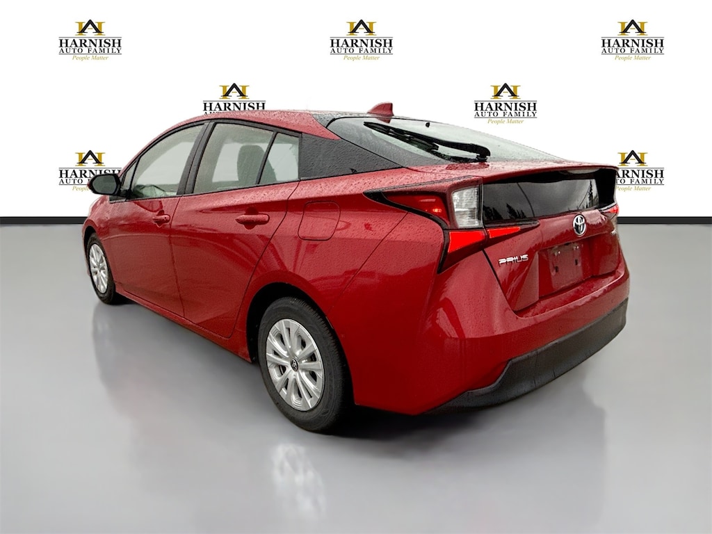 Used 2020 Toyota Prius L Hatchback