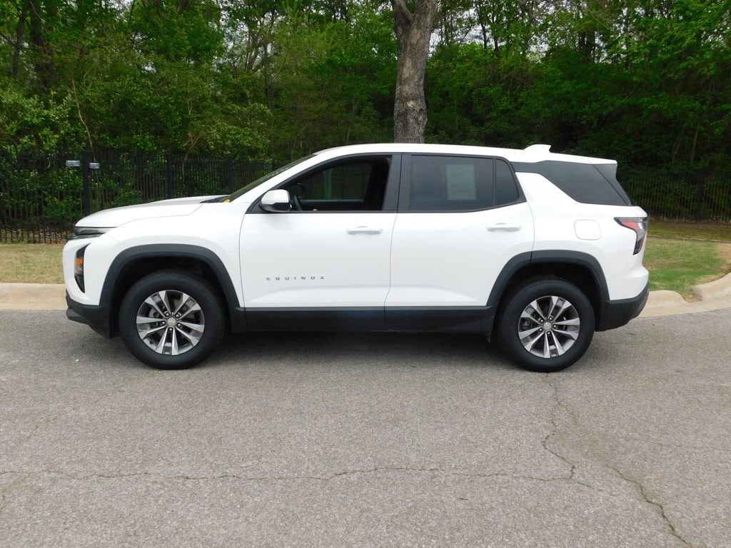 Used 2025 Chevrolet Equinox LT SUV
