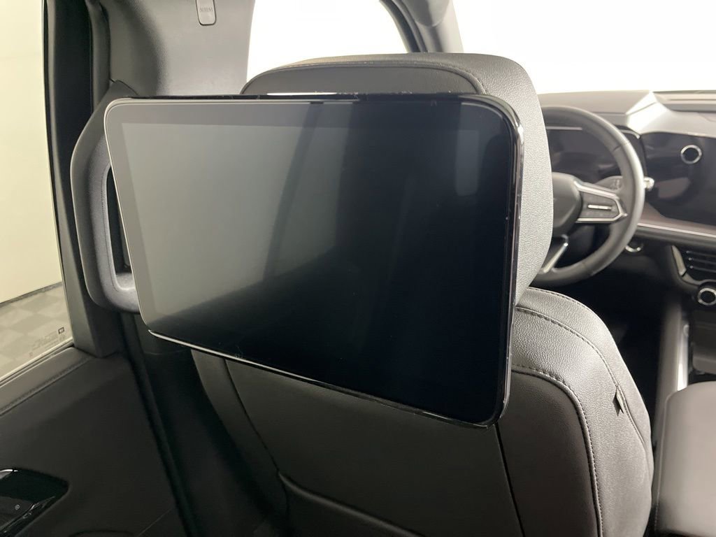 2026 Chevrolet Tahoe Z71 - Photo 17