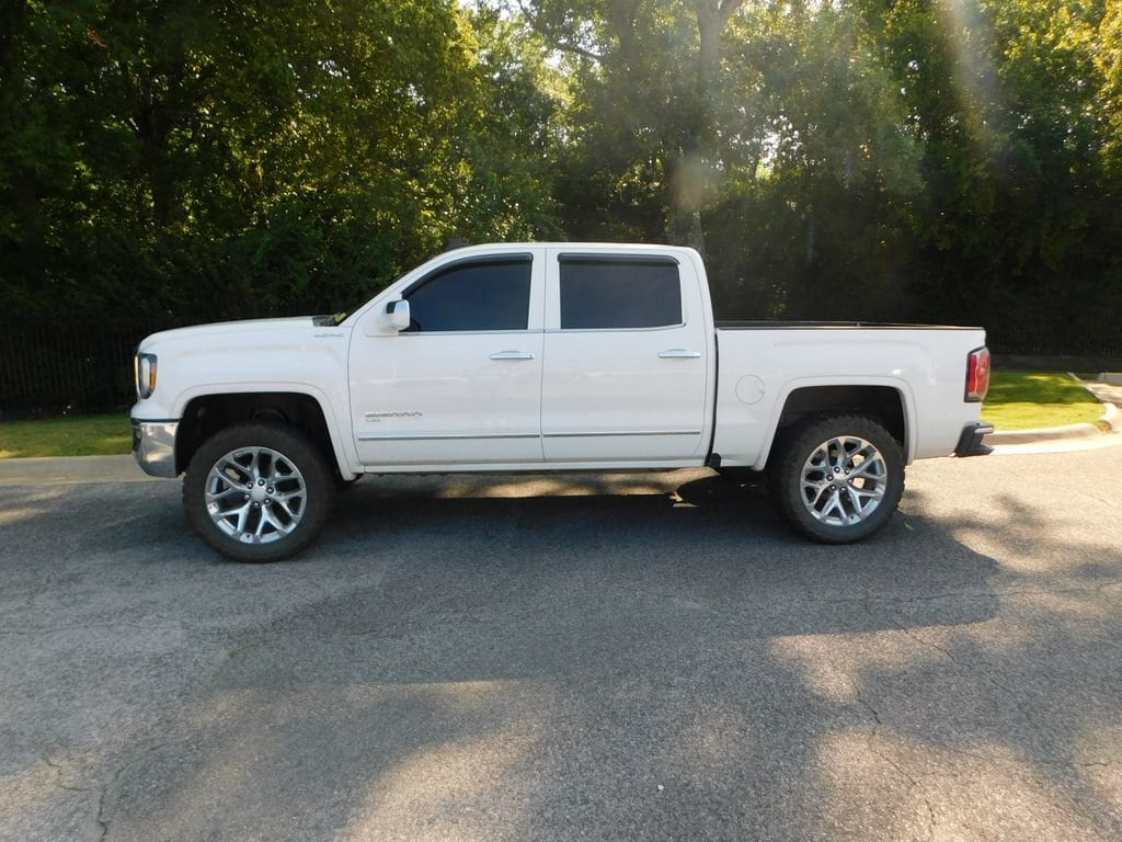 Used 2018 GMC Sierra 1500 SLT with VIN 3GTU2NER6JG266684 for sale in Fayetteville, AR