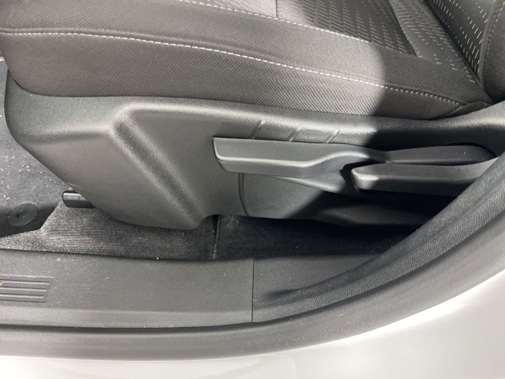 2025 Chevrolet Equinox LT - Photo 21